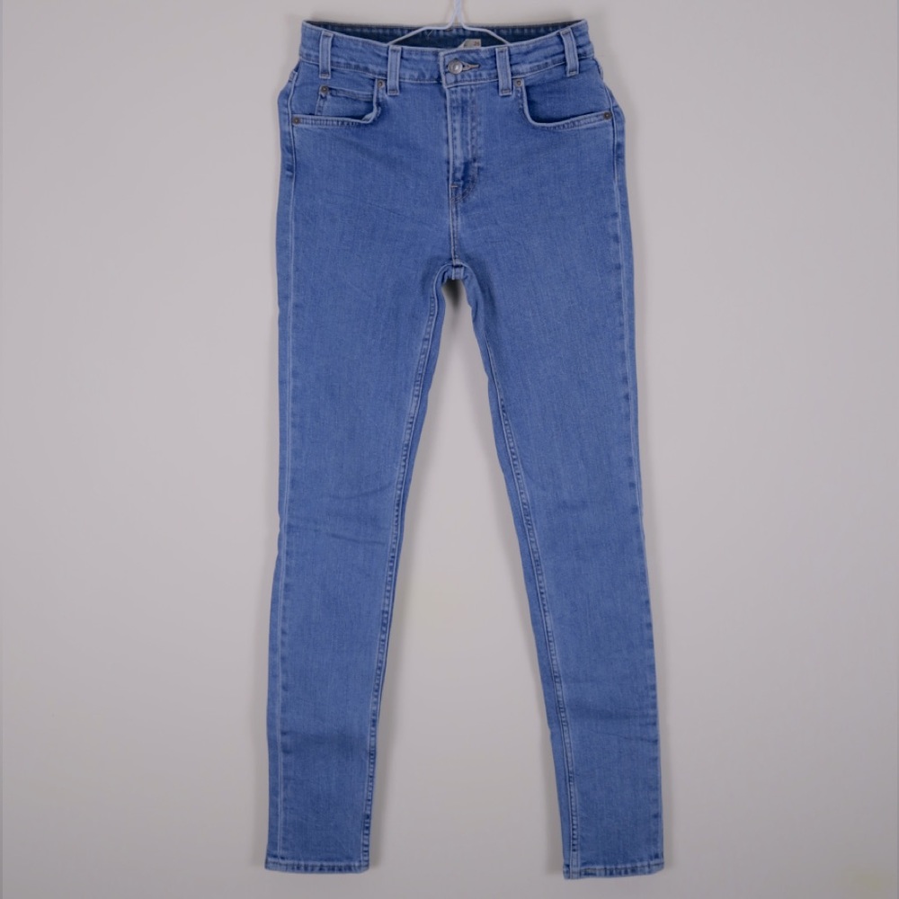 Vintage High Rise Skinny Levi’s. Size 26